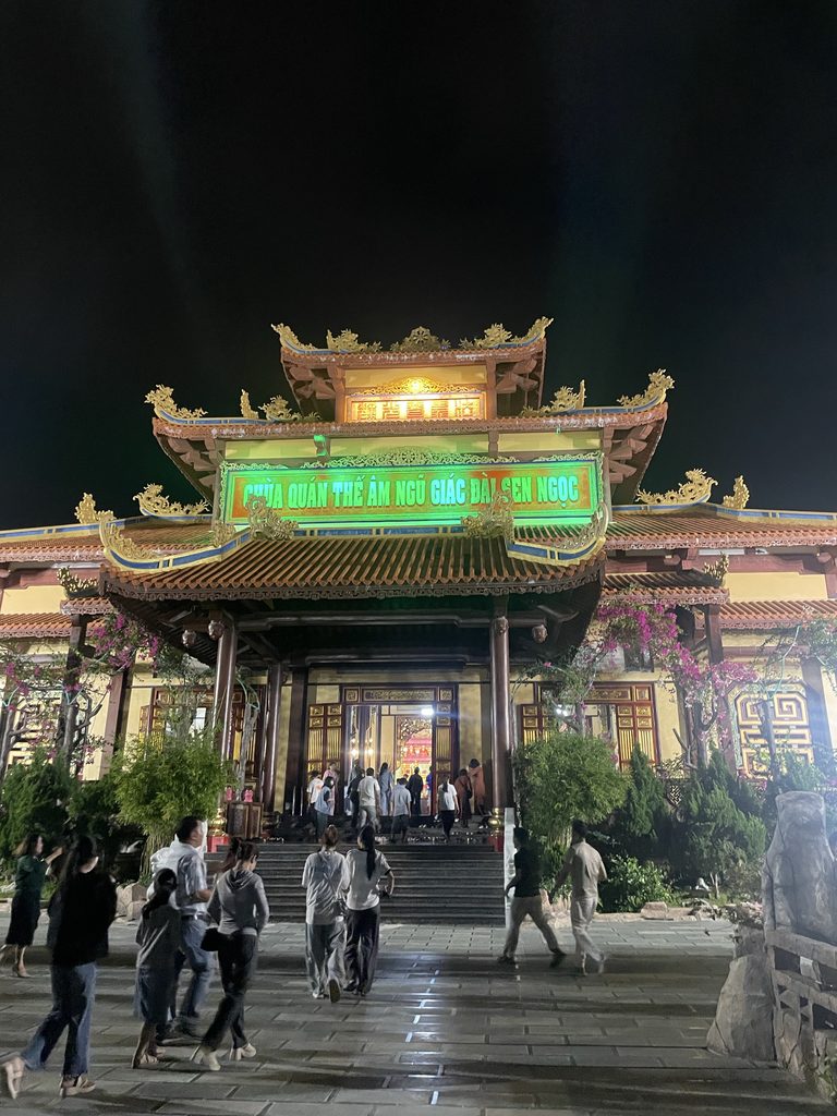 クアン・テー・アム寺の境内