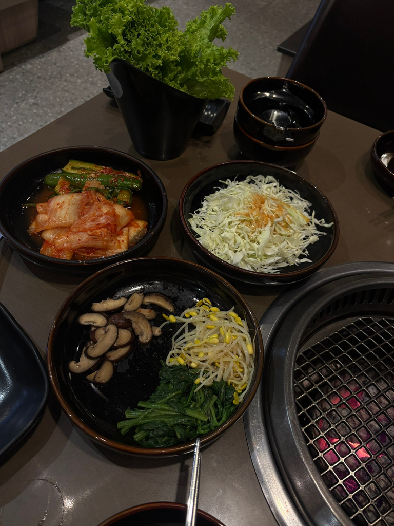 SUMO Yakiniku Vincom Da Nangの店内